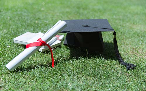 成人高考报名具体有哪些条件？