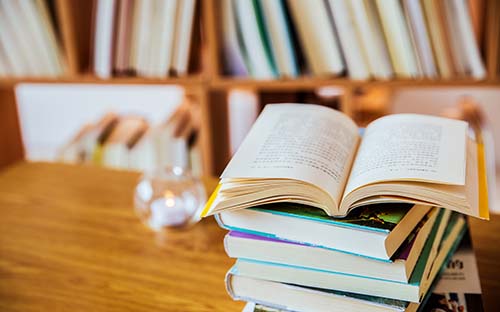 自考大专行政管理专业好考吗？