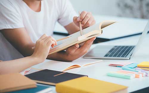 自学考试本科护理专业的报考条件？