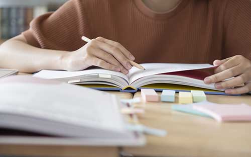 成人自学考试怎么报名注册？