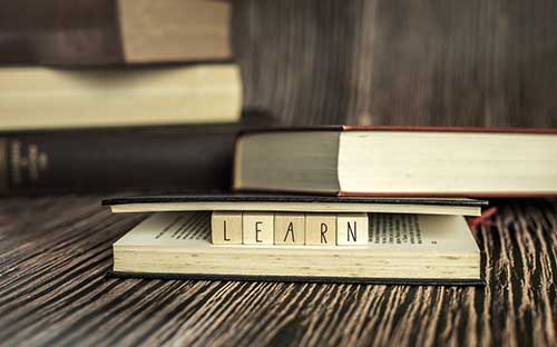 成人高考报名后什么时候考试？第二学历还有用吗？