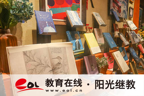 自考报名时间在几月？学位证有用吗？