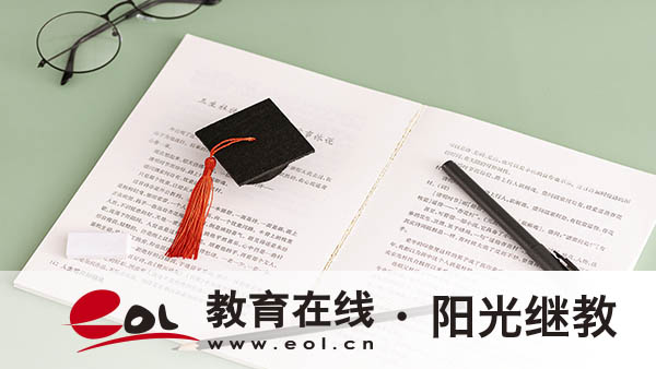 成人高考报名时间在几月份？要准备哪些材料？