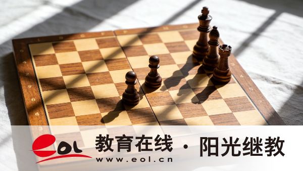 报名重庆成人高考需要多少学费？参加前要注意哪些？